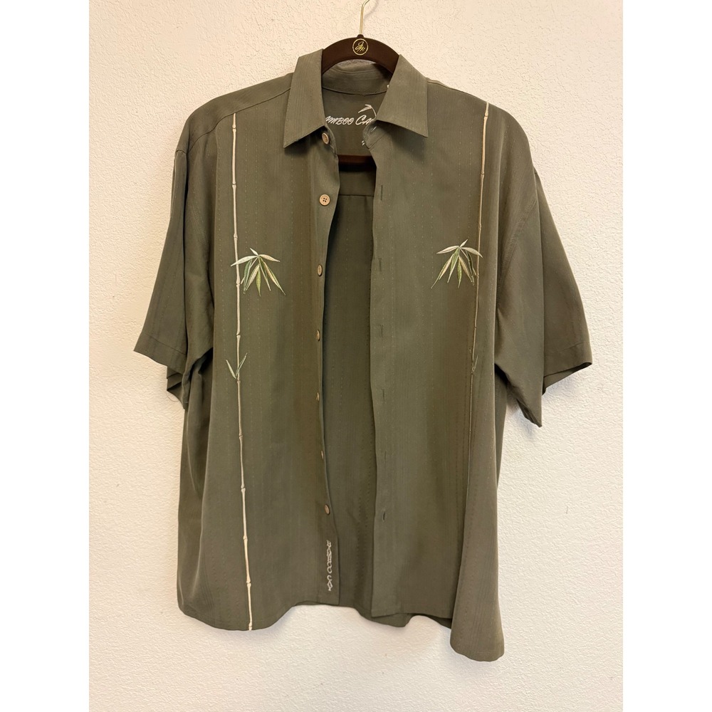 Bamboo Cay Men's Medium Olive Green Embroidered Bamboo Button Up Shirt